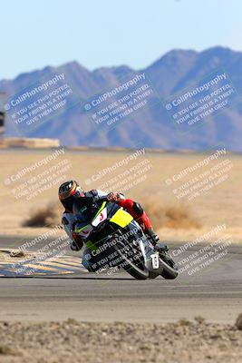 media/Jan-08-2022-SoCal Trackdays (Sat) [[1ec2777125]]/Turn 4 (1145am)/